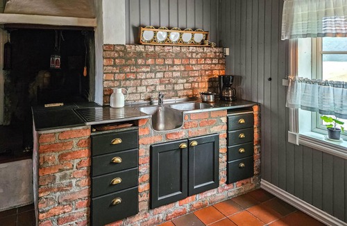 Eidsberg Municipality House | Stunning home in Eidsberg with kitchen