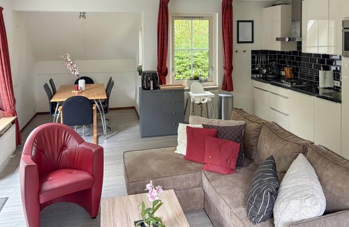 Exloo House | Stunning home in Exloo with WiFi