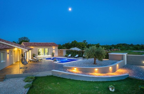 Filipana House | Stunning Home In Filipana With 2 Bedrooms, Outdoor Swimming Pool And Heated Swimming Pool