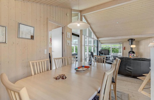 Flovt Strand House | Stunning home in Haderslev with WiFi