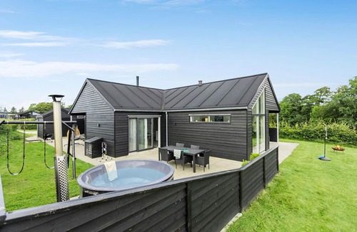Kelstrup House | Stunning home in Haderslev with sauna