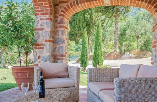 Camaiore House | Stunning home in Buchignano LU with WiFi