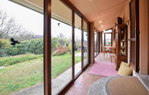 Merone House | Stunning Home In Merone With Swimming Pool