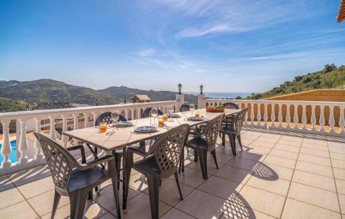 Torrox House | Stunning Home In Torrox With House Sea View