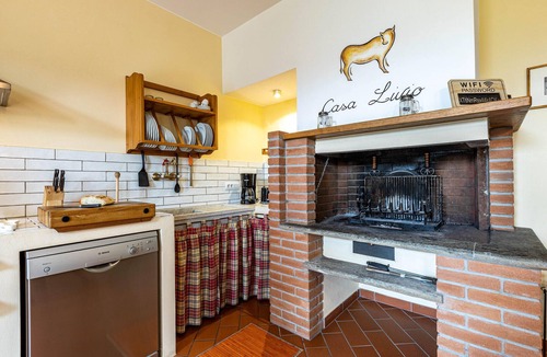 Ponte Buggianese House | Stunning home in Ponte Buggianese