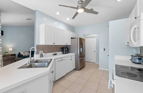 Golden Gate House | Stunning Home w/Exceptional Heated Pool and Spa