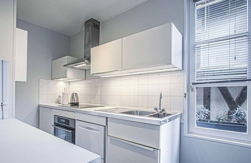 Enclos Apartment | Stunning homely 2 bdr very quiet next to Greniers à Sel - Duplex Le Perroquet ★