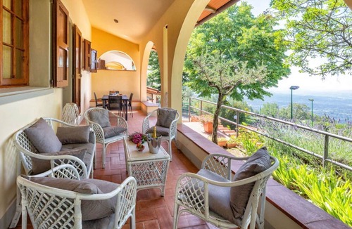 Loro Ciuffenna Villa | Stunning private villa for 12 guests with private pool, WIFI, TV, balcony, pets allowed and park...