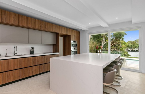 Key Biscayne Villa | Stunning Key Biscayne Waterfront Villa with Heated Pool - 12mins to Miami