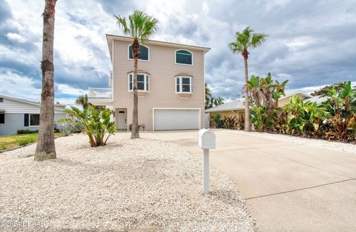 Atlantic Shores House | Stunning Key West style villa with Ocean views of world-famous Ormond Beach
