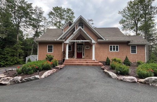 Blakeslee House | Stunning Lake Front Home, Near Ski Slopes, Fireplace, Hot Tub, Firepit, Boats