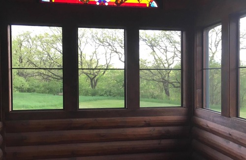 Mukwonago Cabin | Stunning Log Cabin Getaway Near Lake Beulah *Pool Table*Grill