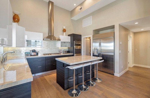Sunset Beach House | Stunning Luxurious Home with Rooftop, Steps to Sand/Beach