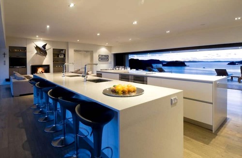 Rawhiti House | Stunning Luxury Beach House in Oke Bay for Amazing Family Holidays on the North Island
