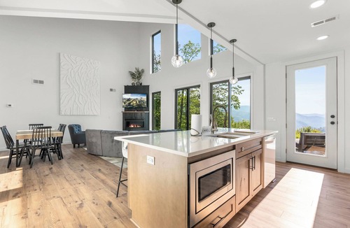 Cranberry Falls Villa | Stunning modern cabin with breathtaking views of Maggie valley
