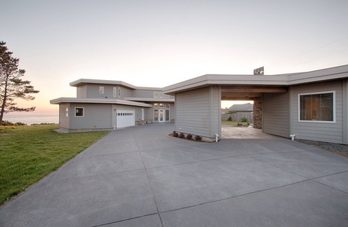 Brookings House | Stunning Modern Cliff House With Breathtaking Ocean Views
