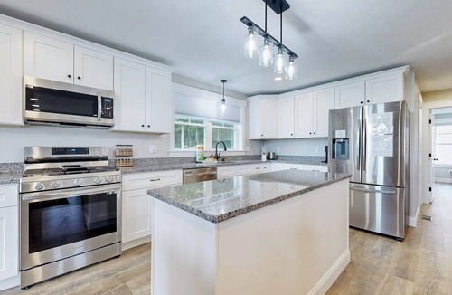 Intervale House | Stunning Mountain View Home: In the heart of outdoor entertainment