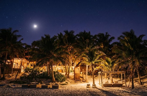 Chacchoben Villa | Stunning Casa Nalum - Private beach, pool, lagoon, cinema and more!