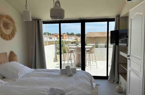 Port Grimaud Villa | Stunning New Home in Grimaud,France:Exquisitely Decorated with Beautiful Grounds