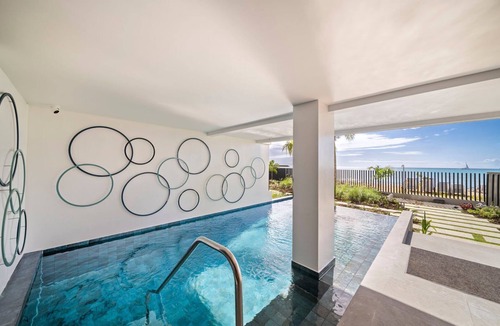 Brighton Apartment | Stunning New Luxury Beachfront Condo - Allure 202