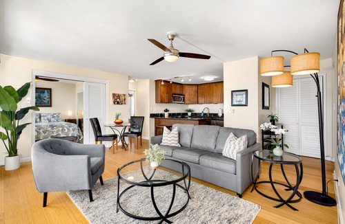 Waikiki Condo | Stunning Ocean View Condo! Best Location!