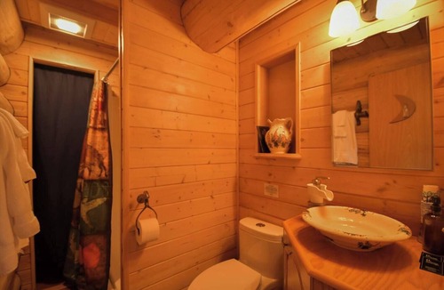 Homer Cabin | Stunning Oceanfront Log Home w/Glacier & Spit View