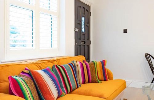 Witney Apartment | Stunning One Bed - Central Witney