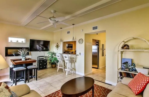 Marathon Villa | Stunning Panoramic rooftop views from this gulf side Tuscan style Villa!