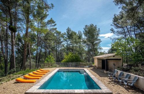 Roussillon House | Stunning panoramic views and heated pool in Roussillon