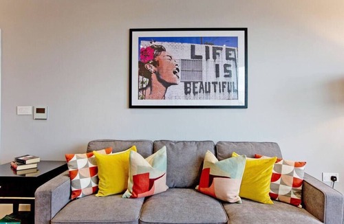 St. Mary's Park Apartment | Stunning panoramic view ,London , Thames,fully A.C