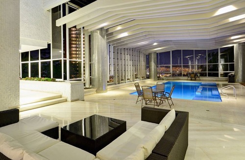 El Poblado House | STUNNING PENTHOUSE WITH INDOOR HEATED POOL