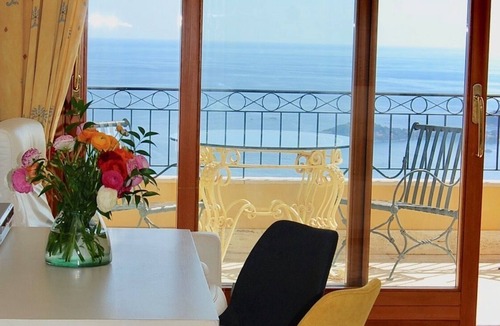 Eze Apartment | Stunning Penthouse with panoramic views of Eze Village and the French Riviera