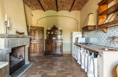 Gallina Villa | Stunning private villa with WIFI, private pool, TV, patio, panoramic view, close to Montepulciano