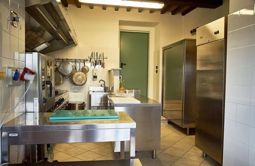 Monte Santa Maria Tiberina Villa | Stunning private villa with WIFI, private pool, sauna, A/C, TV, patio and panoramic view