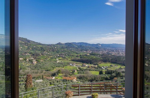 Margine Coperta-Traversagna Villa | Stunning private villa for 9 people with WIFI, private pool, A/C, TV and balcony