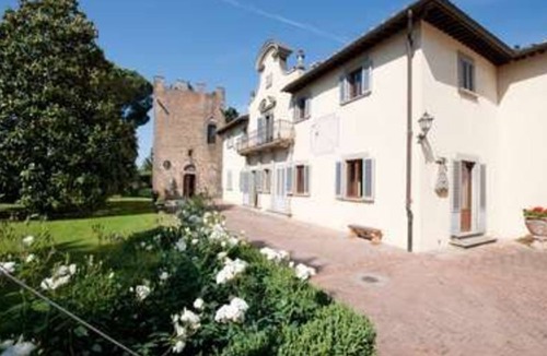 Castelfiorentino Villa | Stunning private villa with hot tub, private pool, A/C, WIFI, TV, terrace, close to San Gimignano
