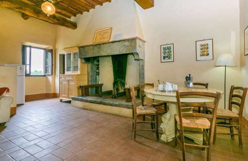 Pergine Valdarno Villa | Stunning private villa for 9 guests with private pool, WIFI, terrace and pets allowed