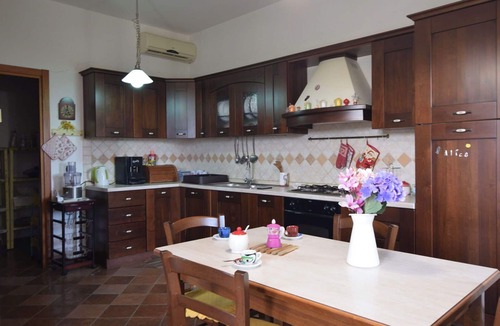 Monterosso Almo Villa | Stunning private villa for 8 people with hot tub, private pool, A/C, WIFI, TV and terrace