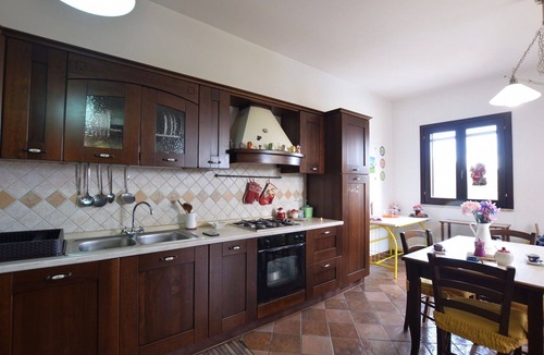Monterosso Almo Villa | Stunning private villa for 8 people with hot tub, private pool, A/C, WIFI, TV and terrace