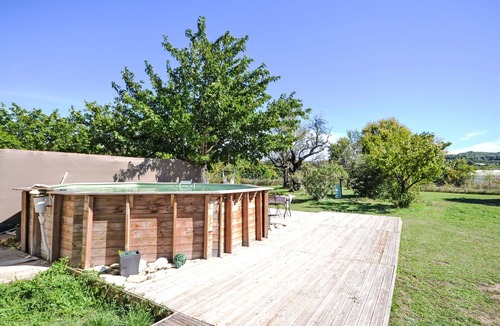 Saint-Didier Villa | Stunning private villa for 6 people with WIFI, private pool, A/C, TV and patio