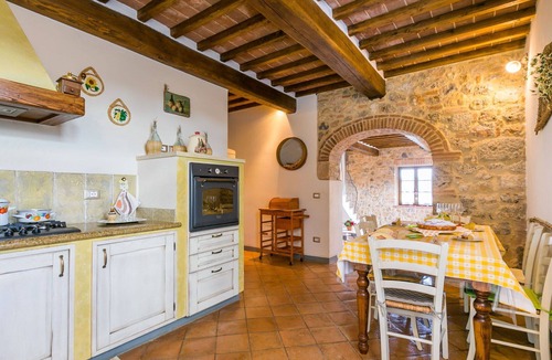 San Macario In Monte House | Stunning private villa for 8 guests with WIFI, private pool, TV, terrace and pets allowed