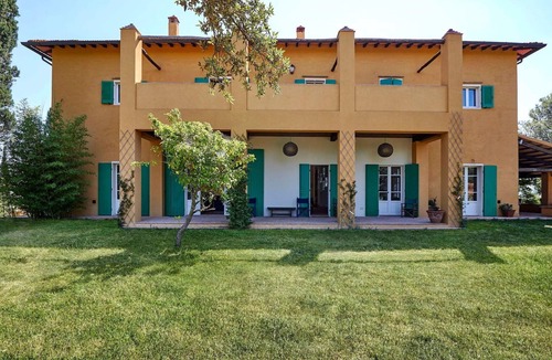 Gavorrano Villa | Stunning private villa for 11 guests with WIFI, private pool, TV, balcony and panoramic view