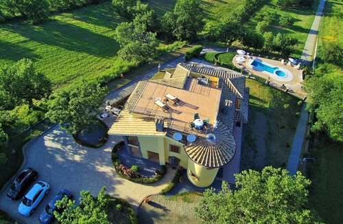 Montefiascone Villa | Stunning private villa with hot tub, WIFI, private pool, A/C, TV, patio and panoramic view