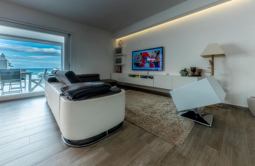Rio nell'Elba Villa | Stunning private villa with private pool, hot tub, WIFI, A/C, TV, patio, panoramic view and park...