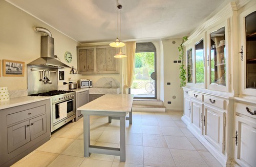 San Gimignano Villa | Stunning private villa for 5 guests with WIFI, private pool, A/C, TV and panoramic view