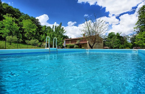 San Gimignano Villa | Stunning private villa for 5 guests with WIFI, private pool, A/C, TV and panoramic view