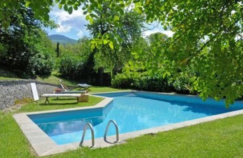 Vivo dʼOrcia Villa | Stunning private villa for 4 guests with pool, WIFI, TV and pets allowed