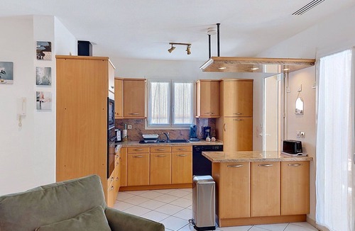 Le Barcares Villa | Stunning private villa for 6 people with private pool, A/C, WIFI, TV, terrace and pets allowed