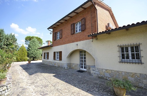 Cortona Villa | Stunning private villa with A/C, private pool, WIFI, TV, patio and pets allowed, close to Cortona