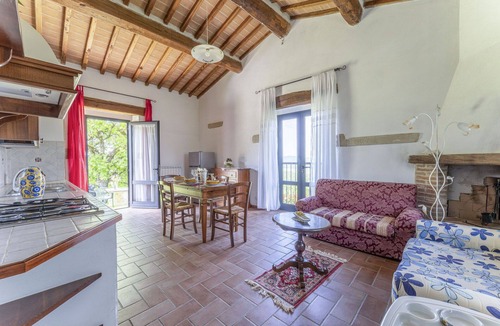 Radicondoli House | Stunning private villa for 4 people with pool, WIFI, TV and panoramic view